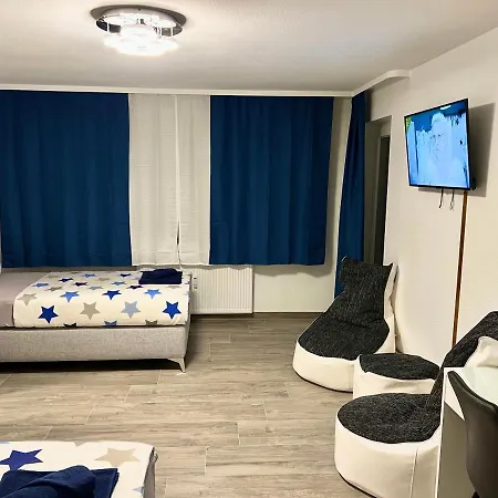 Big Und 3 Bedrooms アパート *