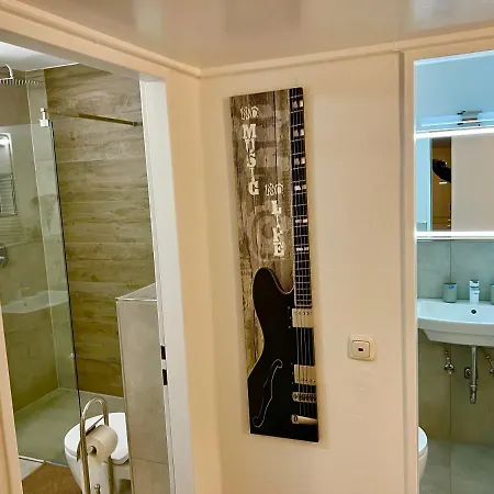 Big Und 3 Bedrooms Hannover