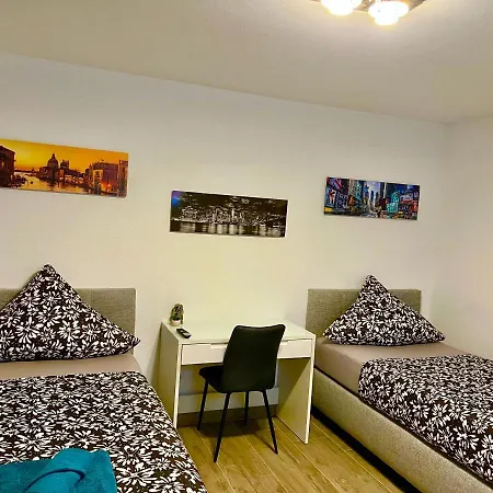 Big Und 3 Bedrooms ハノーファー