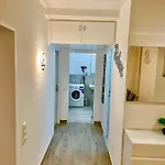 Big Und 3 Bedrooms شقة *
